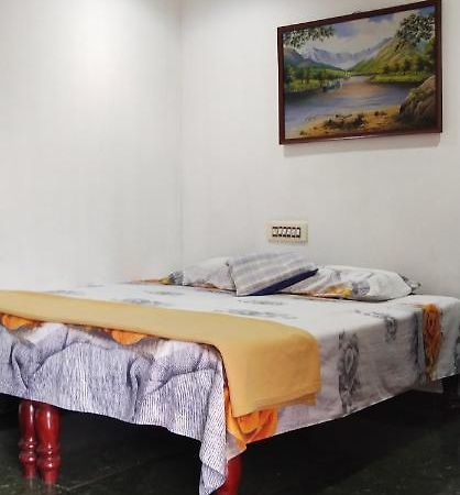 Floral Homestay Thekkady Esterno foto