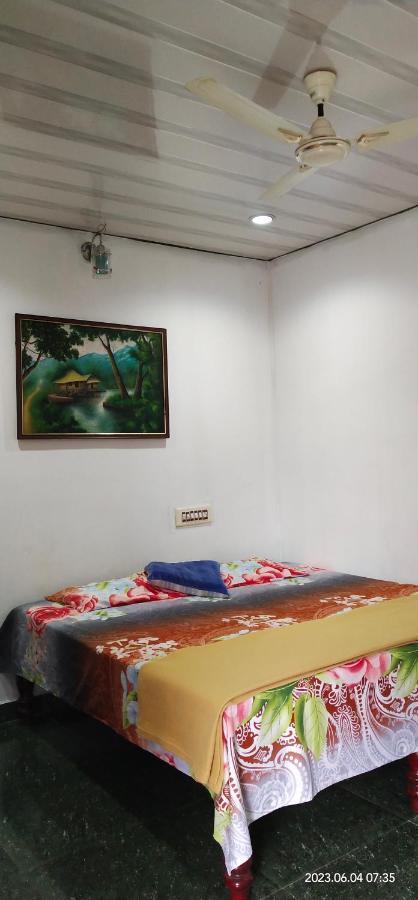 Floral Homestay Thekkady Esterno foto