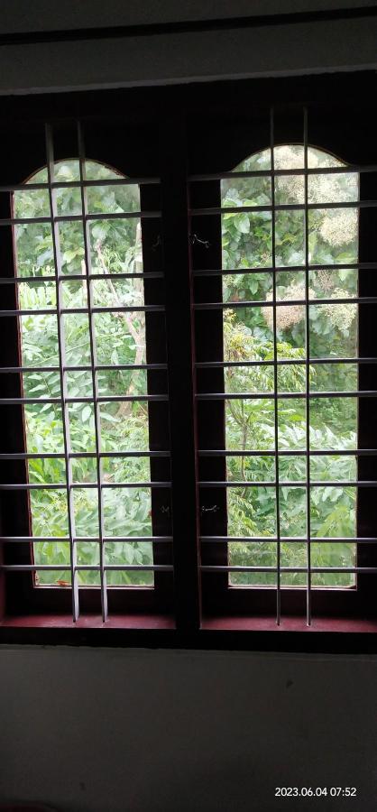 Floral Homestay Thekkady Esterno foto
