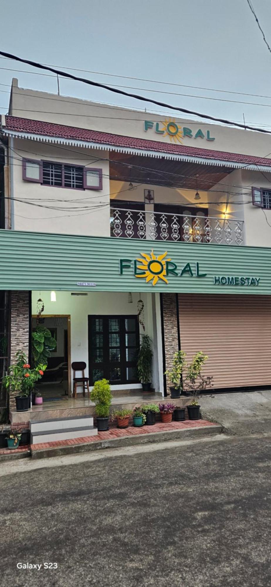 Floral Homestay Thekkady Esterno foto